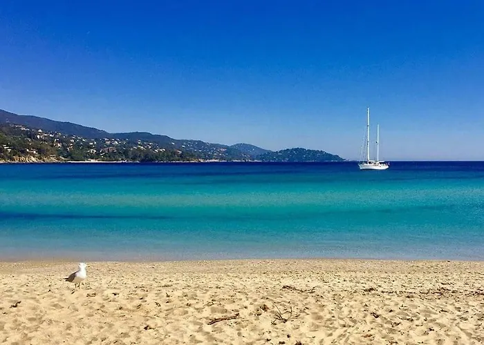 2 Personnes Vue Climatise Linge Maison Le Lavandou